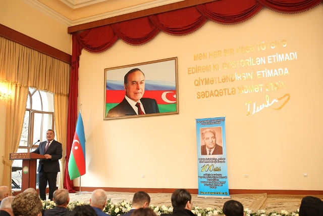 Hacı Hacıyevin 100 illik yubileyi ilə bağlı elmi-nəzəri konfrans