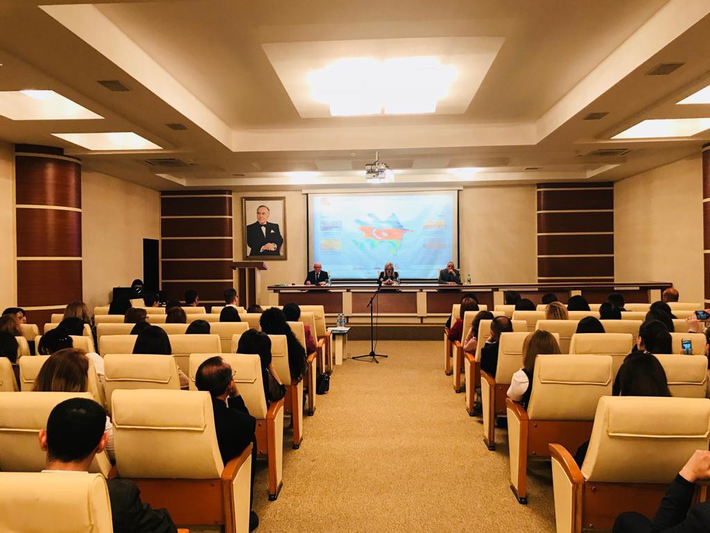 Nazirlik tərəfindən Heydər Əliyev Mərkəzlərinin veb-portalı yaradılır - FOTO