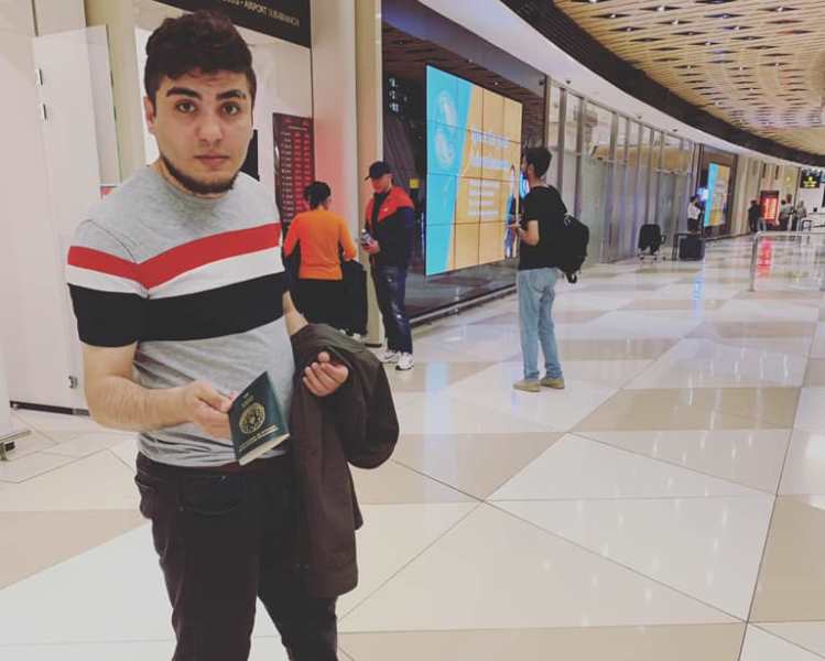Bloger Mehman H&uuml;seynovu aeroportdan xaricə buraxmadılar