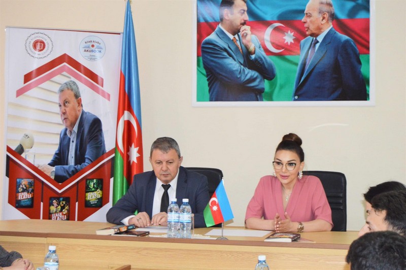 Elxan Elatlı Kooperasiya Universitetində
