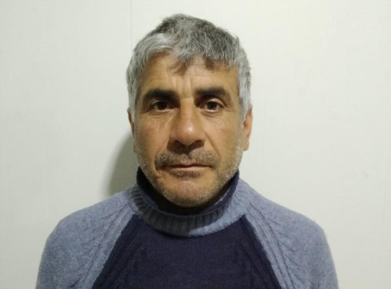 Yolda dayaqları oğurlayan tutuldu