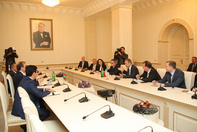 Niyazi Bayramov &Ccedil;exiyadan olan n&uuml;mayəndə heyətini qəbul edib