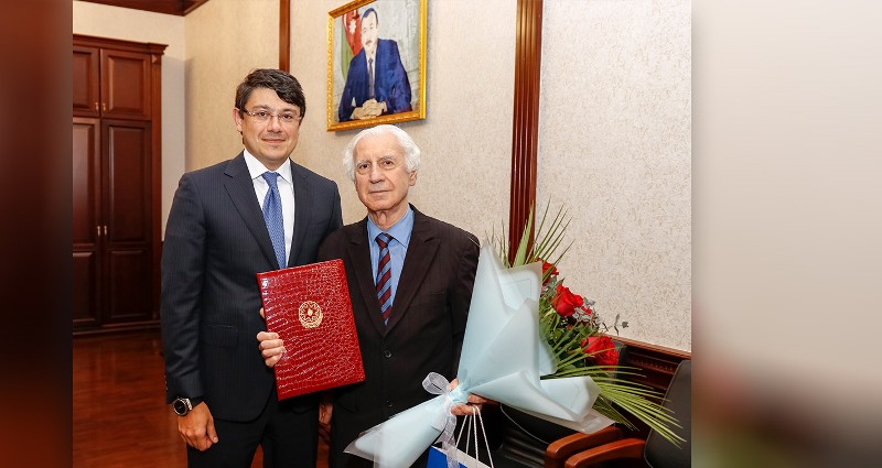 Fuad Muradov Almaniyada yaşayan bəstəkarı təbrik edib