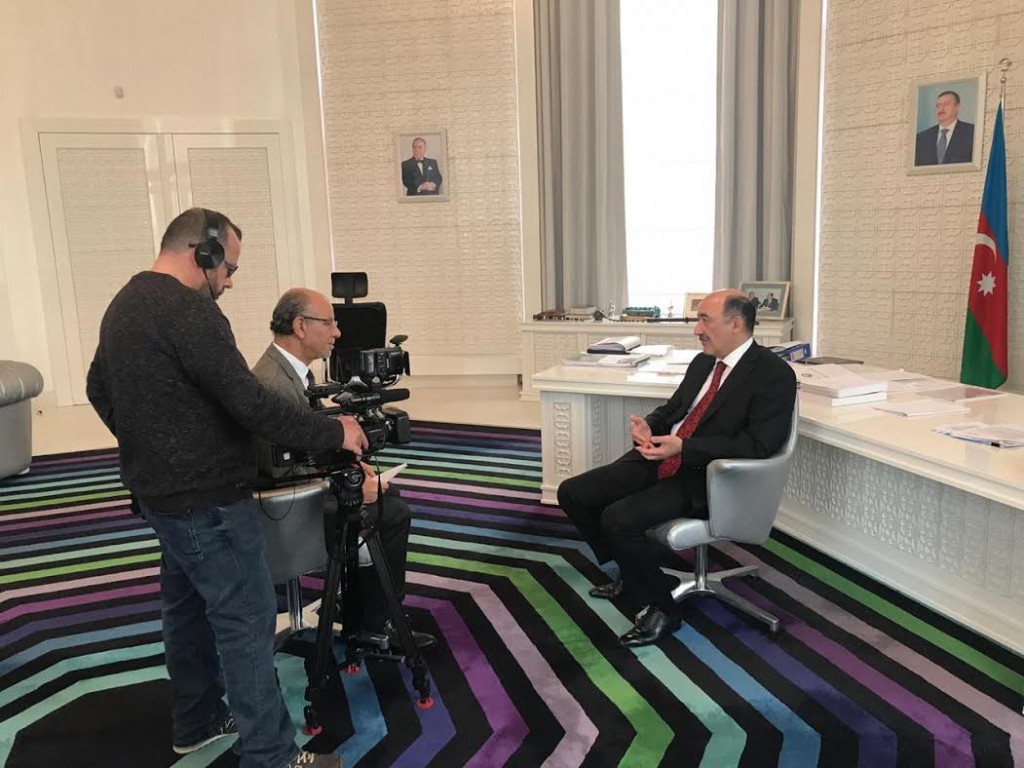 Əbülfəs Qarayev İspaniya Televiziyasında Azərbaycandan danışdı