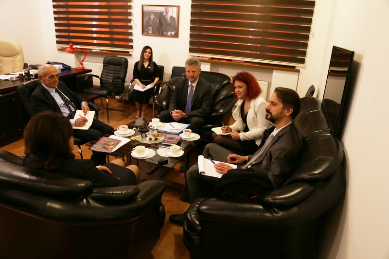 Argentinanın yeni səfiri Tərc&uuml;mə Mərkəzində