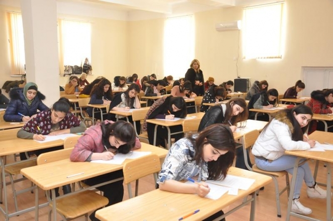 11-ci siniflər üçün buraxılış imtahanı başa çatıb