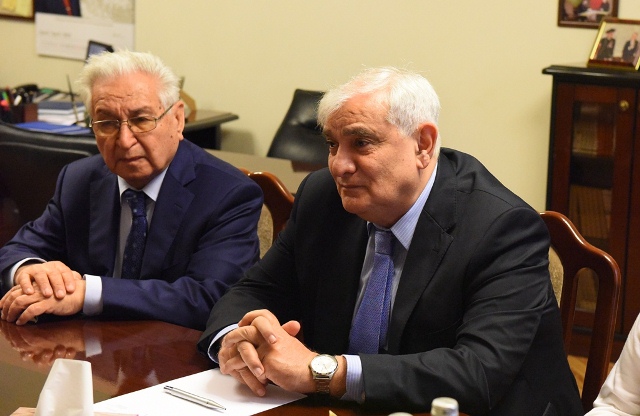 Kamal Abdulla Çilinin müvəqqəti işlər vəkili ilə görüşdü