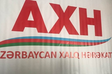 Azərbaycan Xalq Hərəkatı dağılma ərəfəsində