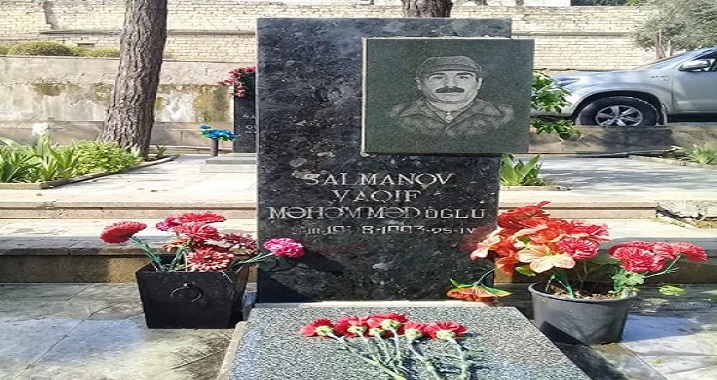 Cəsur kəşfiyyatçı Vaqif Salmanovun xatirəsi anıldı - FOTOLAR