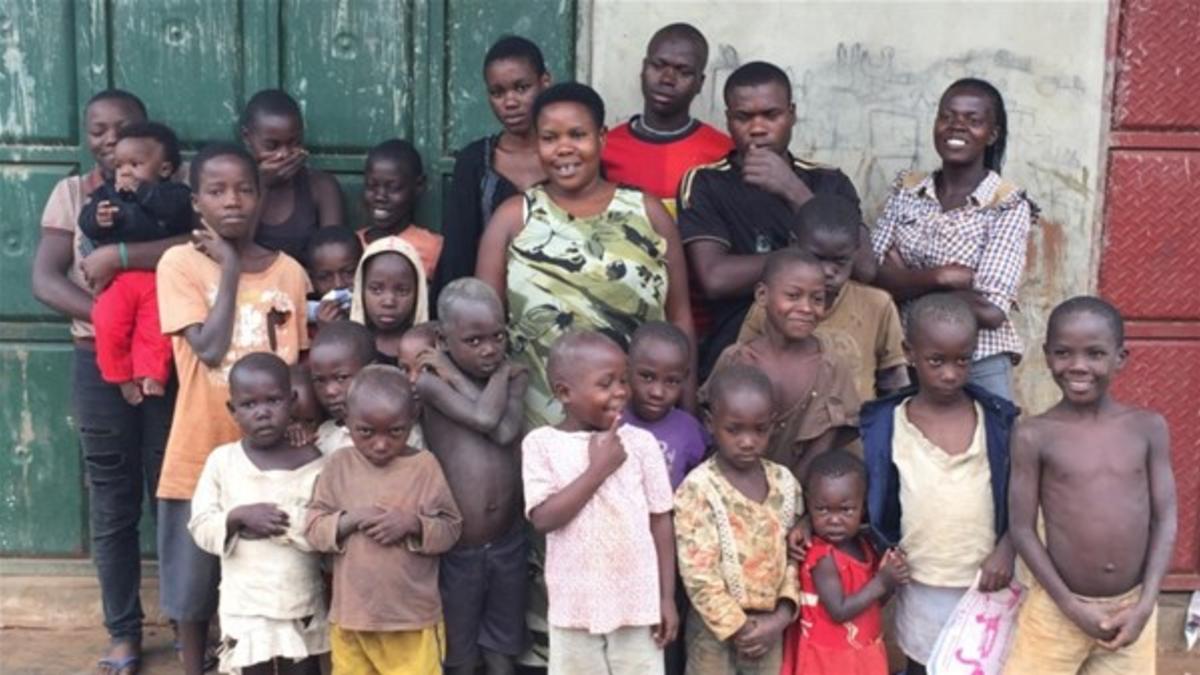 39 yaşlı qadın 38 uşaq dünyaya gətirdi - Fotolar