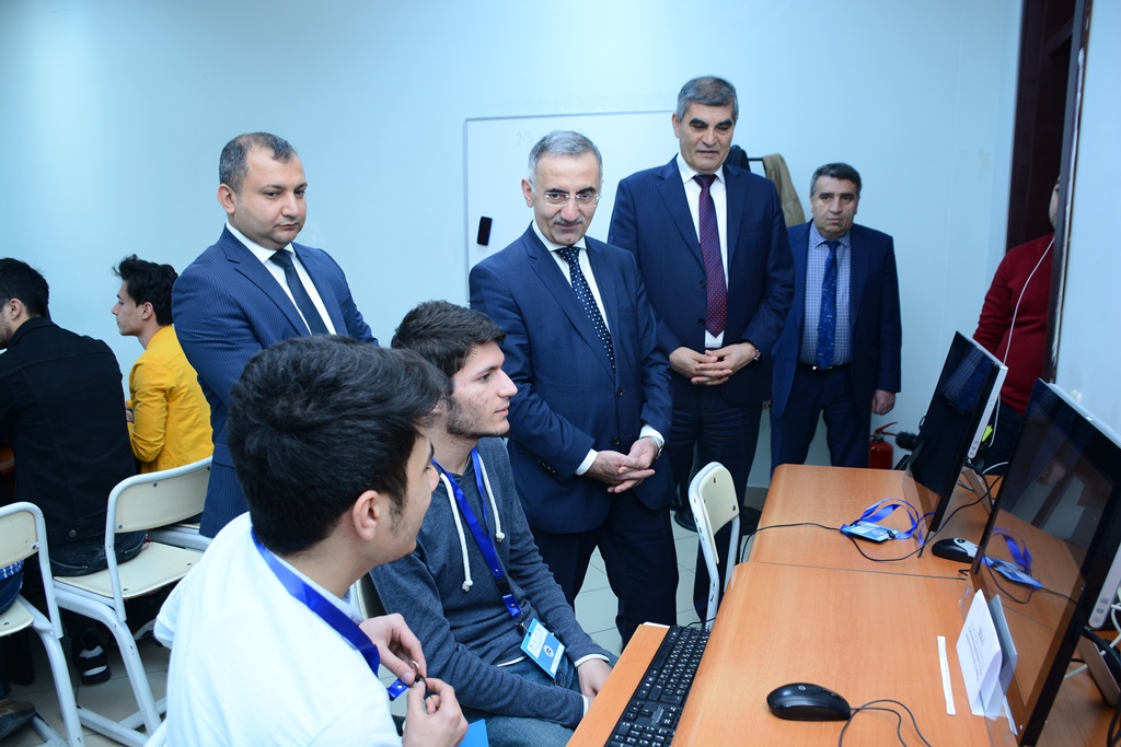 Tələbələr arasında informatika üzrə Ümumrespublika Olimpiadasına start verildi