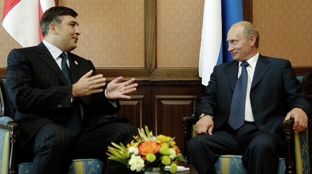 Putin yenə Saakaşviliyə söz atdı