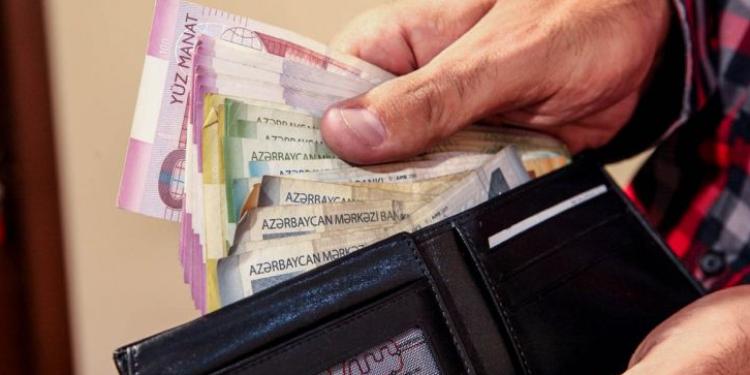 Bakı əhalisi 3 ayda 5 milyard manat xərcləyib