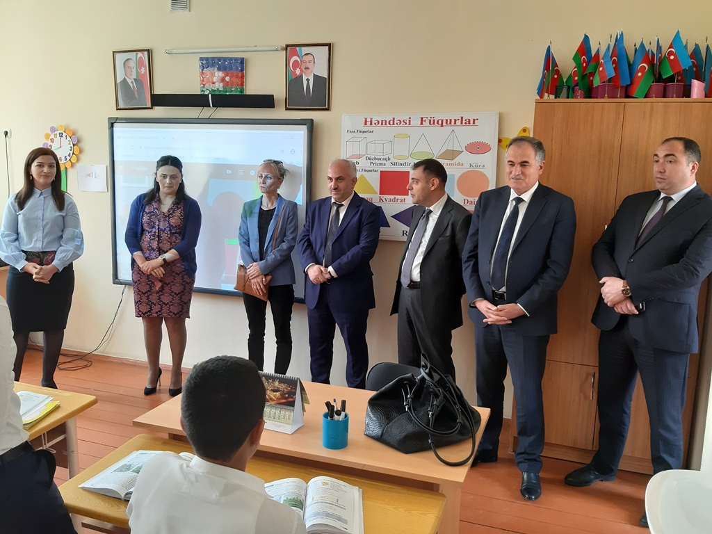 Monitorinq Mərkəzinin direktoru məcburi köçkünlərlə görüşüb - FOTO
