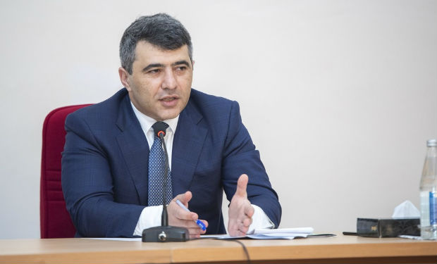İnam Kərimov: “Əli İnsanovun yerinə kim olsaydı, özünü asardı”
