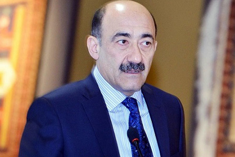Nazir Əbülfəs Qarayevin qəbul vaxtı dəyişdi