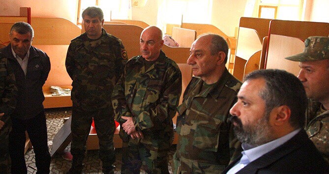 Qarabağ separatçılarının lideri Koçaryanın azad olunmasını tələb etdi