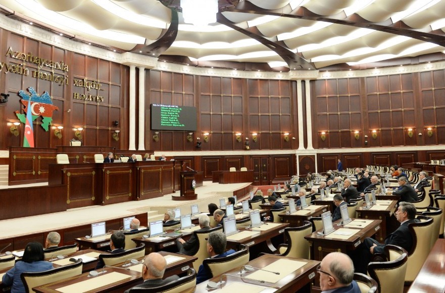 Deputatlar Qara Dəniz İqtisadi Əməkdaşlıq Təşkilatının iclasına gedirlər  