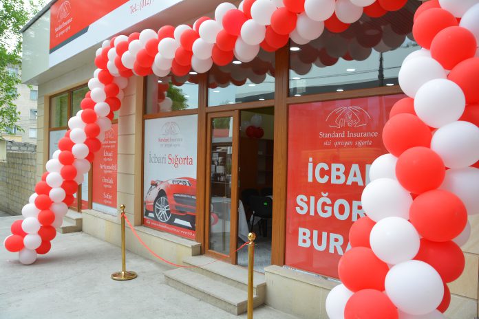 “Standart Sığorta” şirkəti polis işçisini aldadıb  