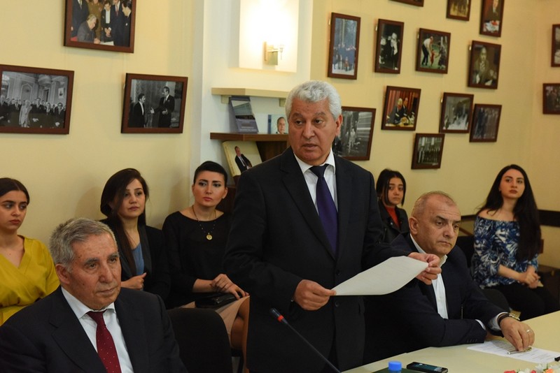 “Ceyms Oldric və Azərbaycan” kitabına görə dəyirma masa keçirildi  