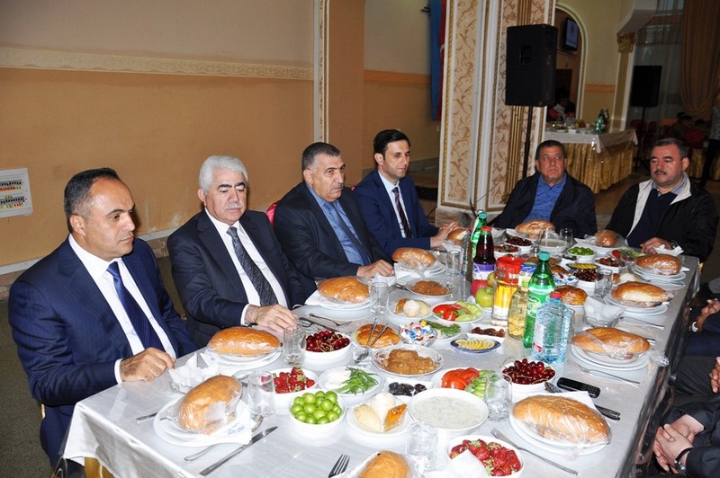 Heydər Əliyev Fondu Goranboyda iftar süfrəsi açdı  