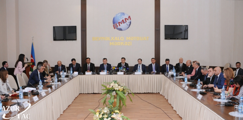 Bakıda “Ermənistanın regional təhdidi” adlı forum keçirilib