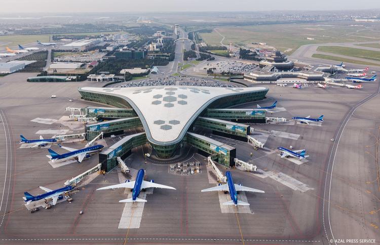 AvroLiqanın final günlərində aeroportda sərnişin axını 60 min nəfər təşkil edib