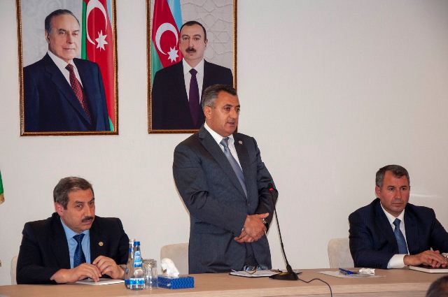 Nərimanovun icra başçısı şikayətləri dinlədi