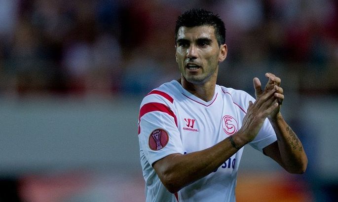 Məşhur futbolçu yol qəzasında öldü
