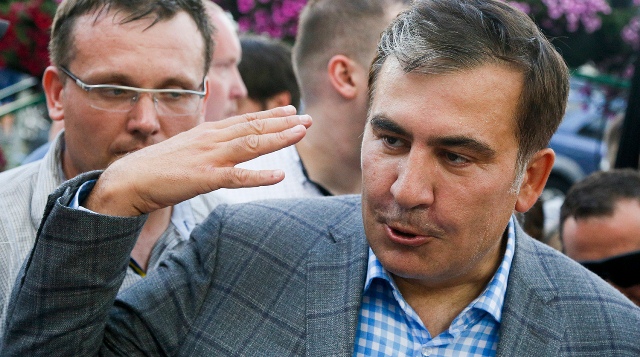 Saakaşvili nəşə çəkməyindən danışdı: “Fanatı deyiləm”