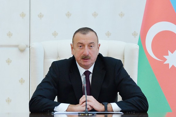 İlham Əliyev İsveç kralını təbrik etdi