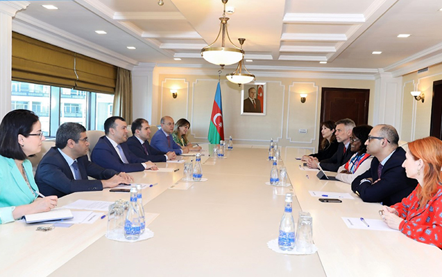 Nazir Dünya Bankının regional direktoru ilə görüşüb
