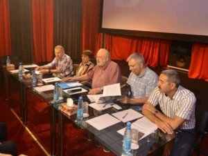Rüstəm İbrahimbəyov yenidən Bakıda iclas keçirir