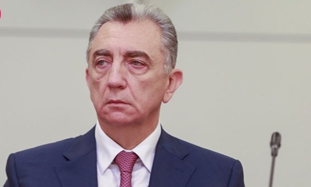 “Eldar Əzizovun adından sui-istifadə edirlər”