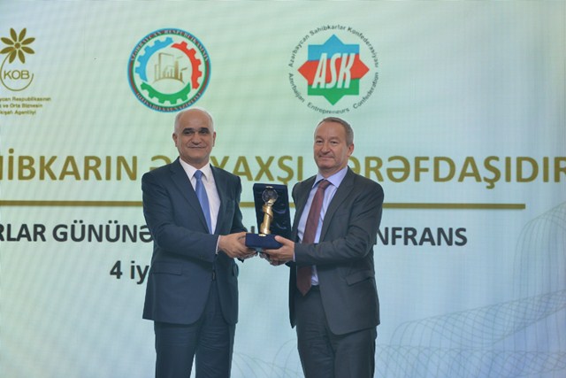 İqtisadiyyat Nazirliyi “Bakcell”i mükafatlandırdı