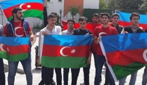 Ermənilərin Qarsa səfəri azərbaycanlı tələbələri ayağa qaldırdı