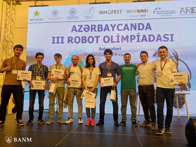 Bakı Ali Neft Məktəbinin komandaları III Robot Olimpiadasının qalibi olub