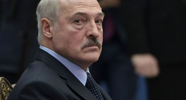 Lukaşenko sinoptiklərdən narazı qalıb: “Onları başa salmaq lazımdır”