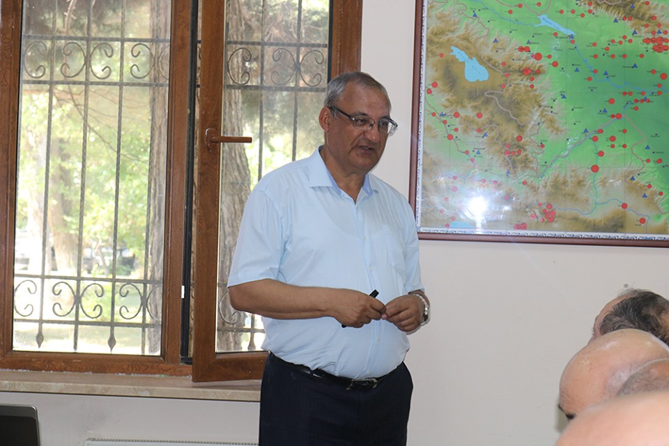 BMU-nun professorunun təşəbbüsü ilə planetlərdən birinə Nəsiminin adı verilib