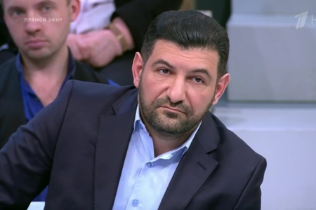 Azərbaycan jurnalist Fuad Abbasova görə Rusiyaya nota verib