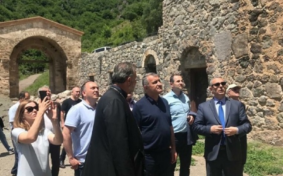 Başkəsən terrorçu, separatçı “Abxaziya qəhrəmanı” Qalust Trapizonyan Xankəndində