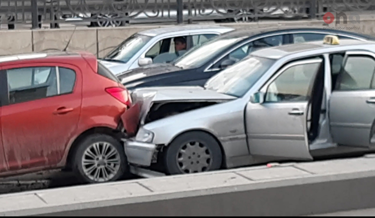 Bakıda zəncirvari qəza tıxaca səbəb oldu