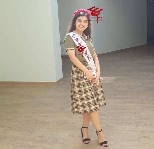 “İmtahan çox rahat keçdi” - Qəbulda yüksək bal toplayan abituriyent