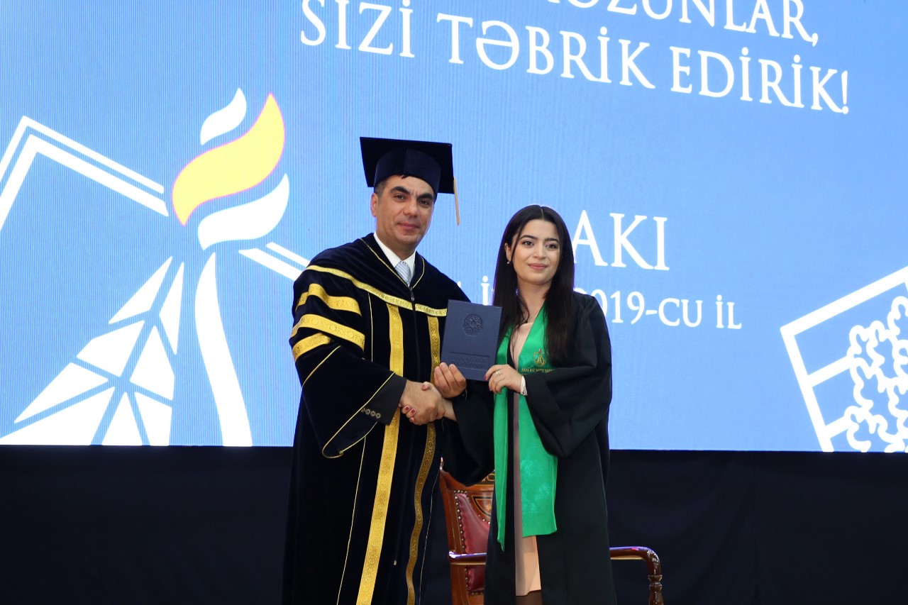 Bakı Ali Neft Məktəbində növbəti “Məzun günü”- FOTOLAR