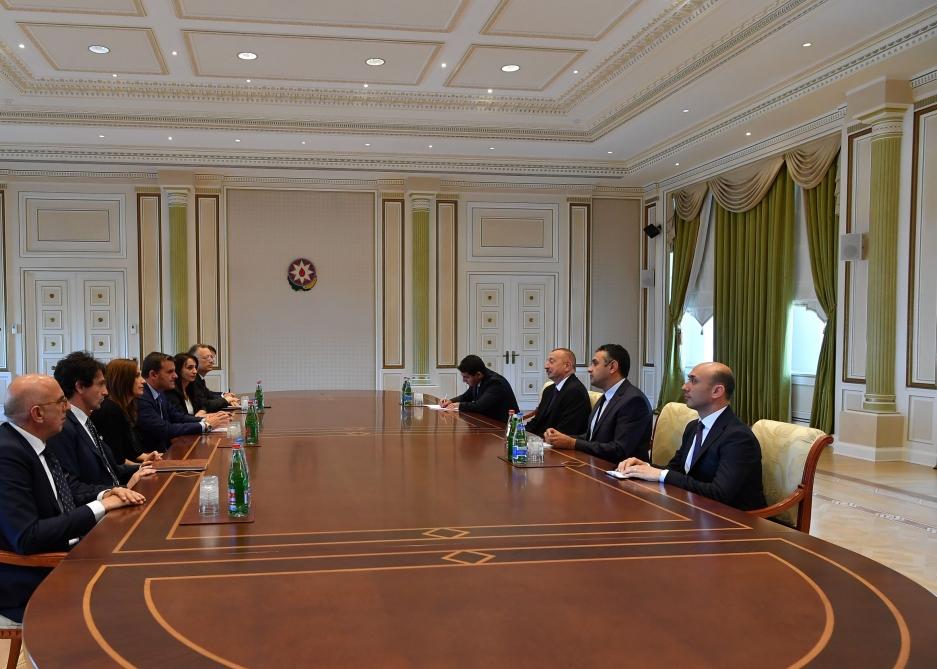 İlham Əliyev italiyalı naziri qəbul edib