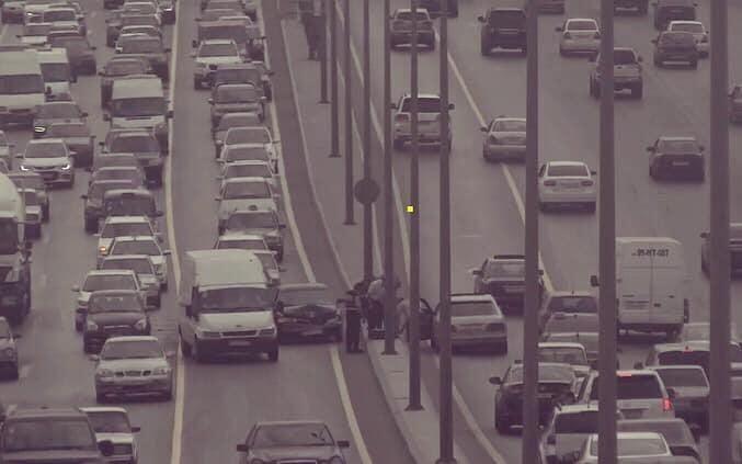 Bakıda yol qəzası tıxac yaratdı