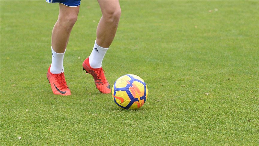 Qazaxıstanda üstünə futbol qapısı düşən azərbaycanlı yeniyetmə öldü