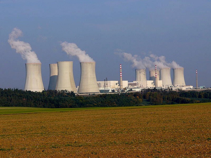 Rusiya Ermənistan üçün yeni Atom Elektrik Stansiyası inşa edəcək