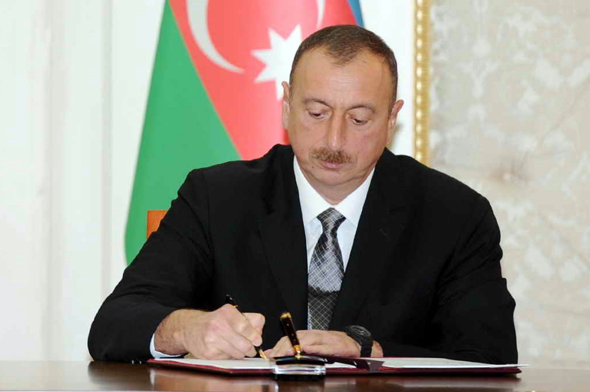 Prezident mühüm qanunu imzaladı