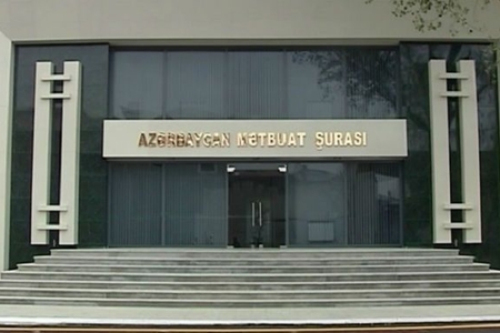 Aksiya keçirən jurnalistlər  Mətbuat Şurasına heç vaxt məlumat verməyiblər - AÇIQLAMA